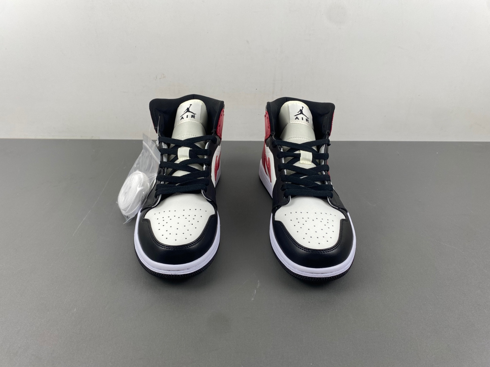 air jordan 1 mid women