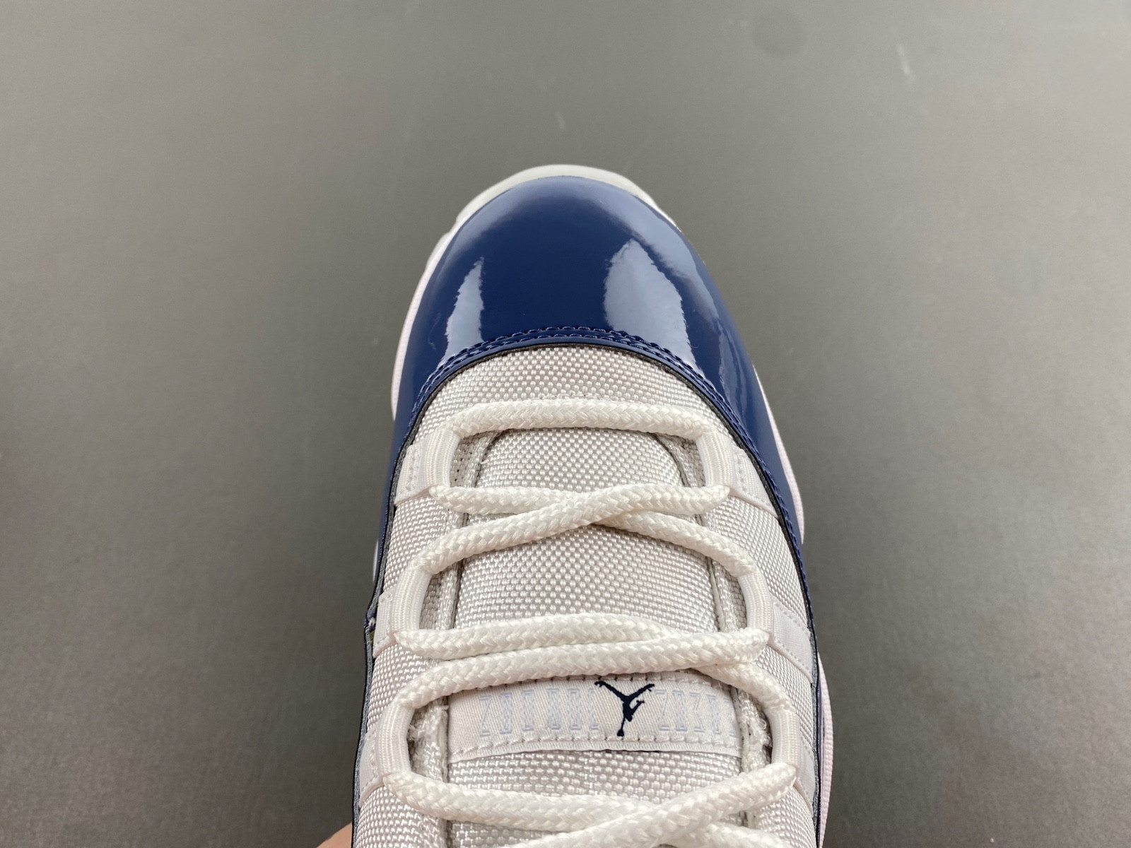 air jordan 11 low "midnight navy/diffused blue" fv5104-104
