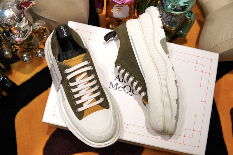 alexer mceen sneakers