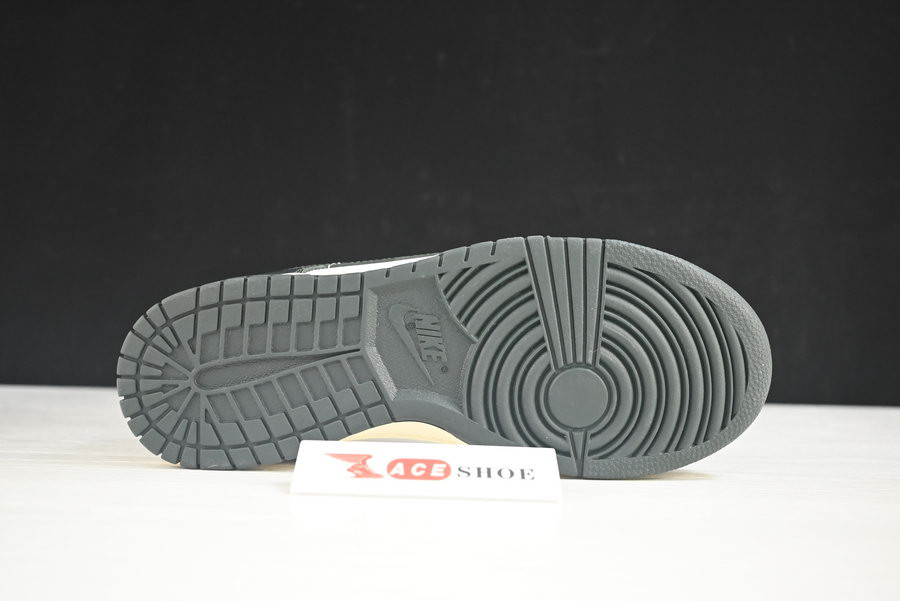 nike sb dunk low “vintage green” dq8580-100