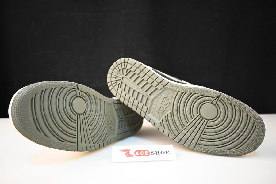 travis scott x air jordan 1 low og “olive” dz4137-106