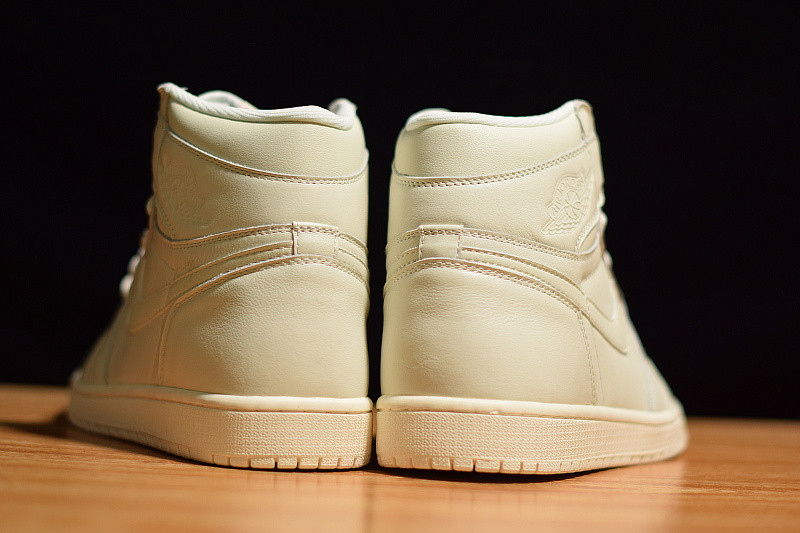 air jordan 1 retro high og "sail" 555088-114