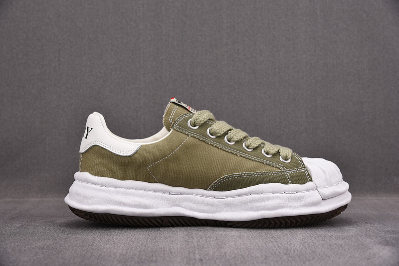 Ma*s*n mihara yasuhiro sneaker