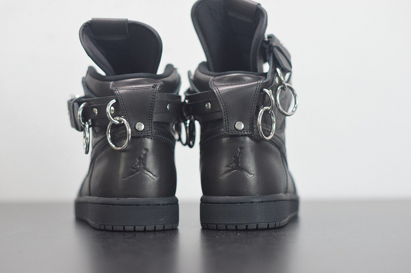 air jordan 1 retro high comme des garcons black cn5738-001