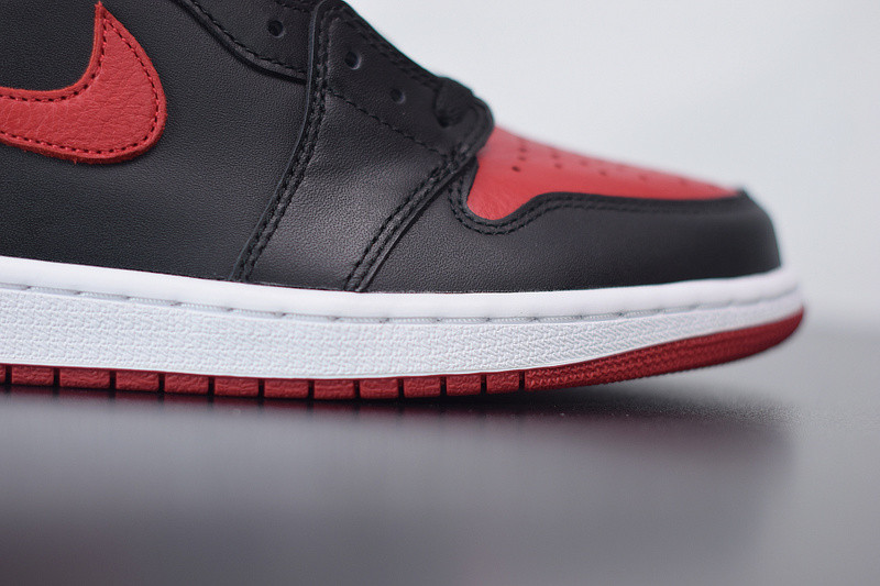 air jordan 1 retro high og "banned 2016 release" 555088-001