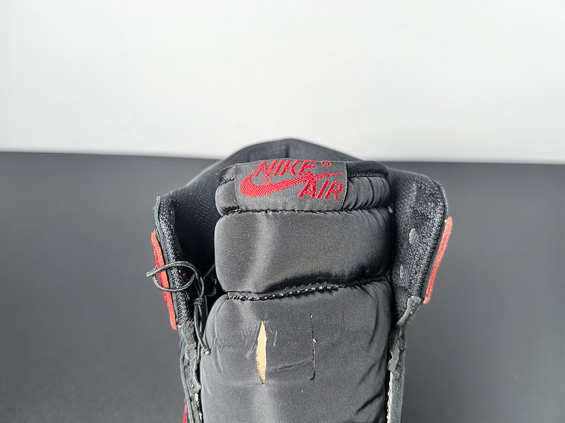 Air Jordan 1 Retro 85 