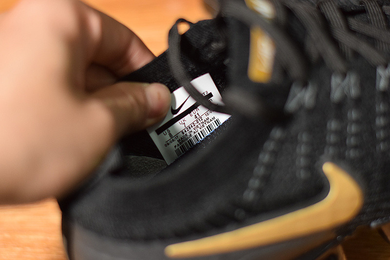 nike air vapormax flyknit 2 black dark grey 942842-012