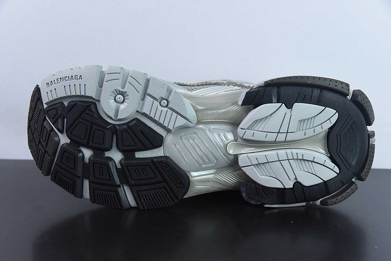 Ba*len*cia*ga runner sneaker