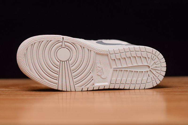 air jordan 1 mid light bone wolf grey (gs) 554725-053