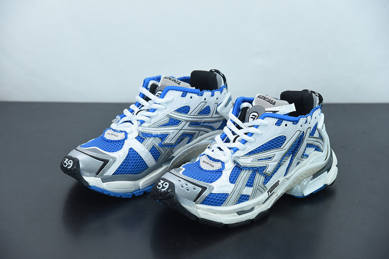 Ba*len*cia*ga runner sneaker