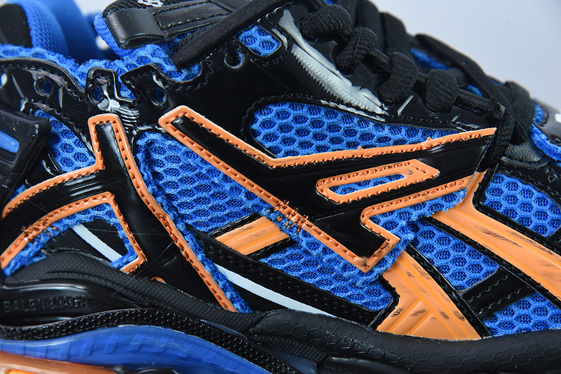 Ba*len*cia*ga runner sneaker