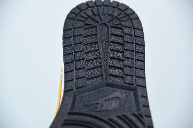 air jordan 1 mid surF**es in 