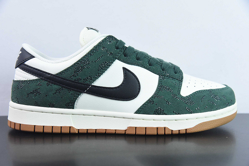 nike dunk low wmns green snake fq8893-397