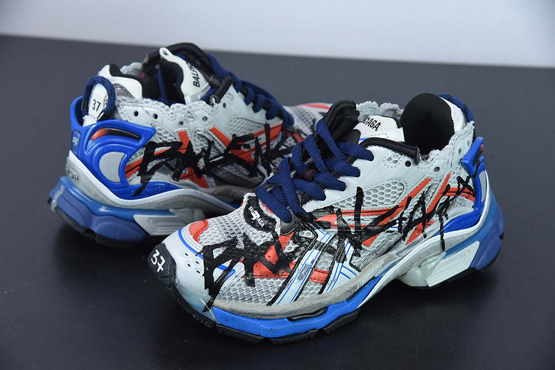 Ba*len*cia*ga runner sneaker