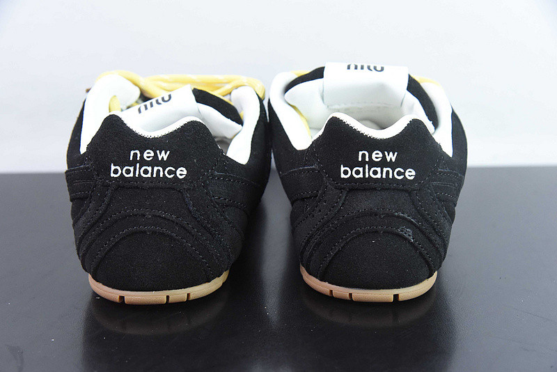 NEW BALANCE X MIUMIU SNEAKER