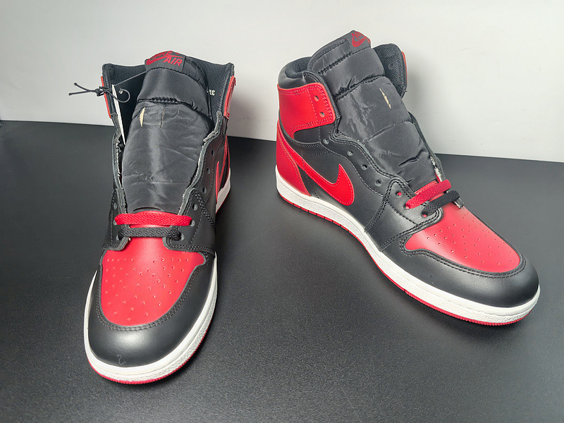 Air Jordan 1 Retro 85 