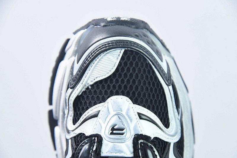 Ba*len*cia*ga runner sneaker