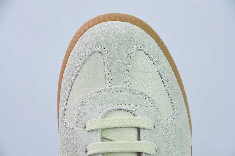 ma*s*n Ma*i*la sneaker