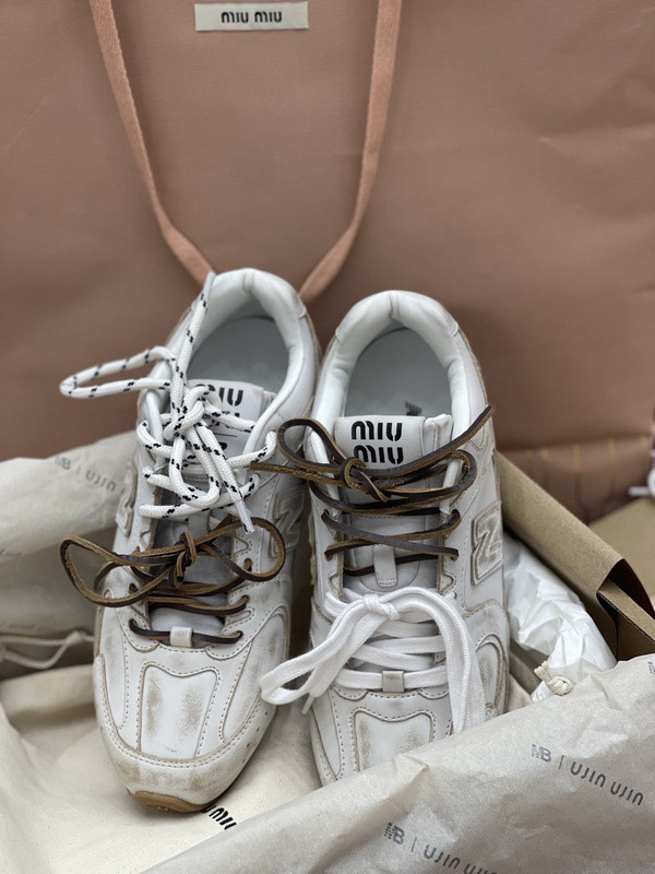 NEW BALANCE X MIUMIU SNEAKER