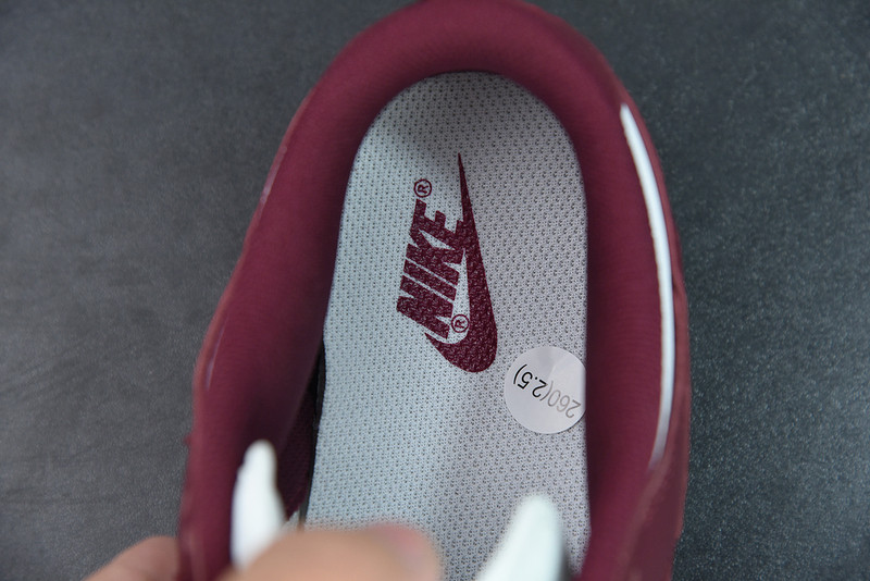 nike dunk low “bordeaux” dd1503-108