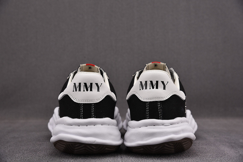 Ma*s*n mihara yasuhiro sneaker