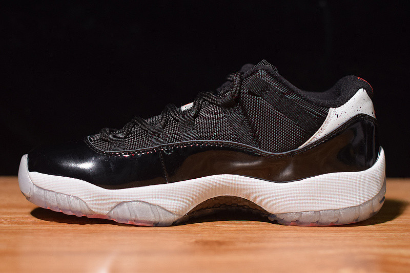 air jordan 11 retro low "infrared 23" 5258895-023
