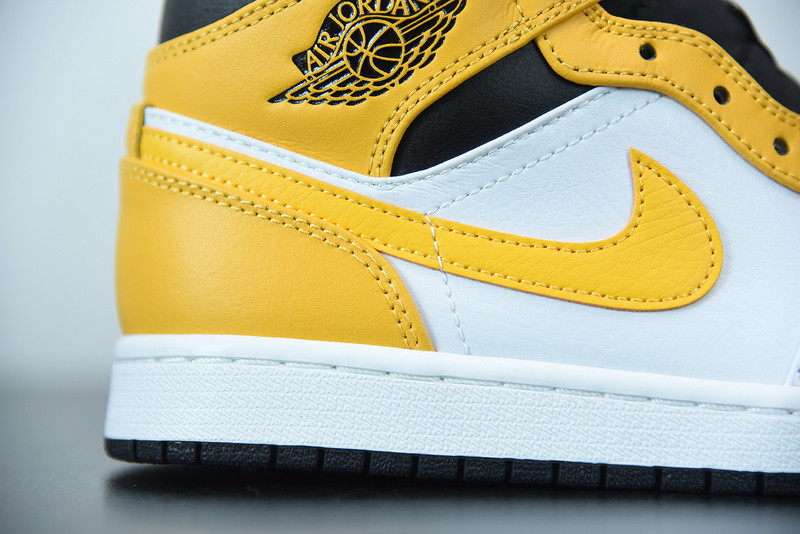 air jordan 1 mid surF**es in 