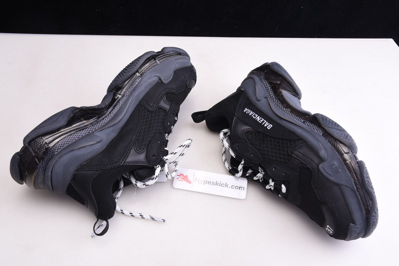 bc triple s trainer ‘all black distressed’’ 541624 w09o1 1000
